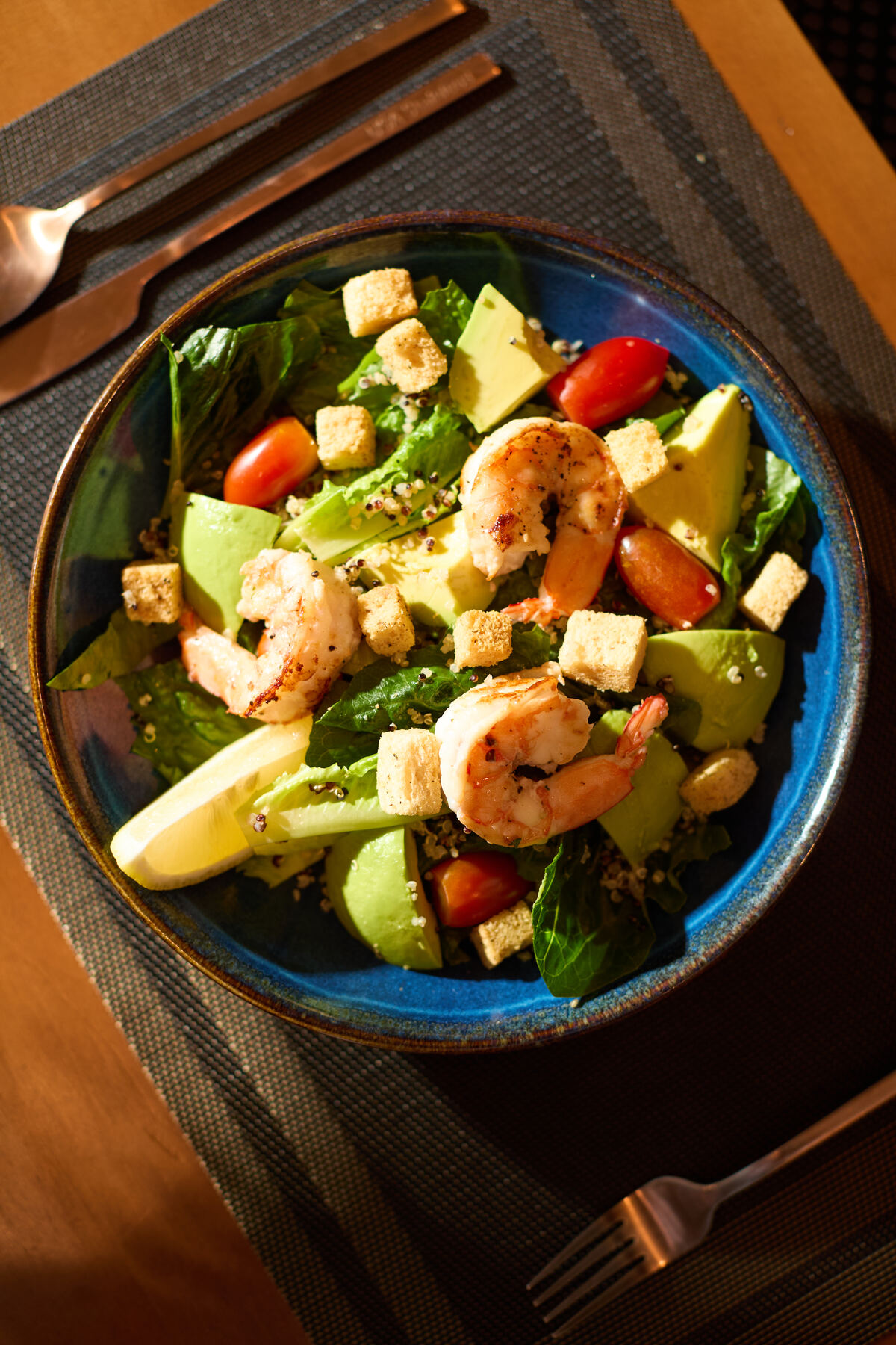 Fresh shrimp and avocado salad bowl